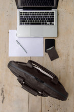 Load image into Gallery viewer, León Full Grain Leather Briefcase / Messenger Bag (Final Sale)