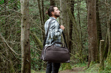 Load image into Gallery viewer, León Duffel/Weekender Carry-On Full Grain Leather Bag