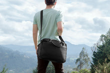 Load image into Gallery viewer, León Full Grain Leather Briefcase / Messenger Bag (Final Sale)