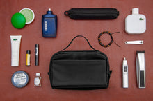 Load image into Gallery viewer, León Stash-n-go Full Grain Leather Pouch (Tech, Toiletry Bag, Dopp Kit)