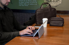 Load image into Gallery viewer, León Stash-n-go Full Grain Leather Pouch (Tech, Toiletry Bag, Dopp Kit)