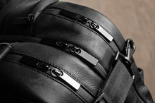 Load image into Gallery viewer, León Duffel/Weekender Carry-On Full Grain Leather Bag