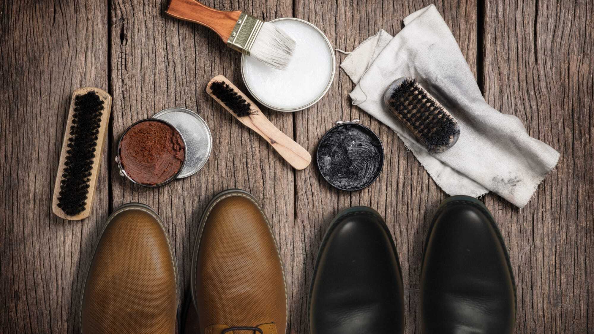 How to Properly Remove Stains from Your Leather Shoes – John Candor (MWM)